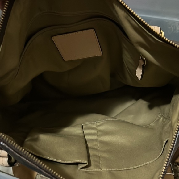 Coach purse - Picture 7 of 10